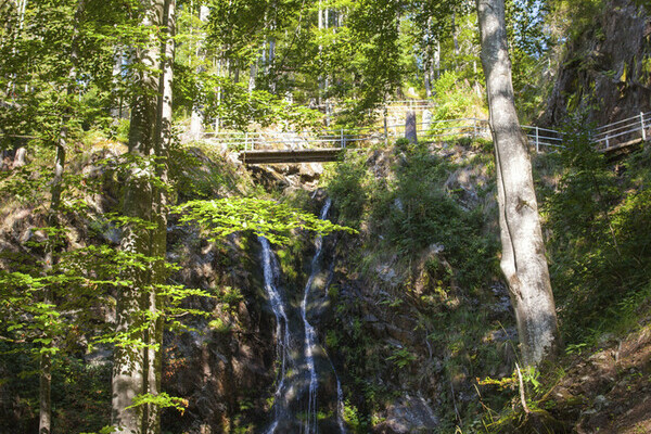 Fahler Wasserfall  Copyright: (Hochschwarzwald Tourismus GmbH) Fahler Wasserfall  Copyright: (Hochschwarzwald Tourismus GmbH)